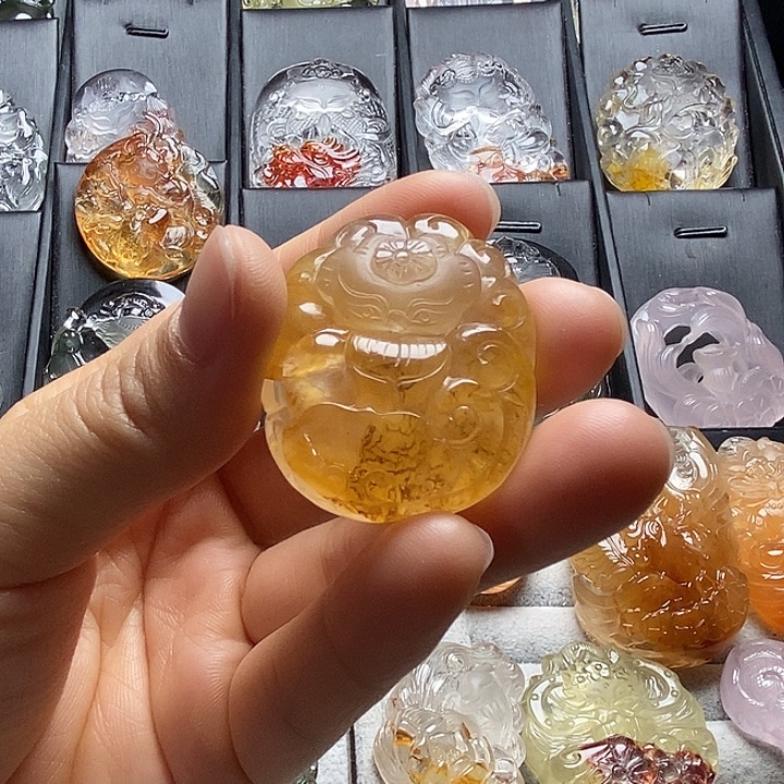 水晶颈饰未镶嵌水晶吊坠