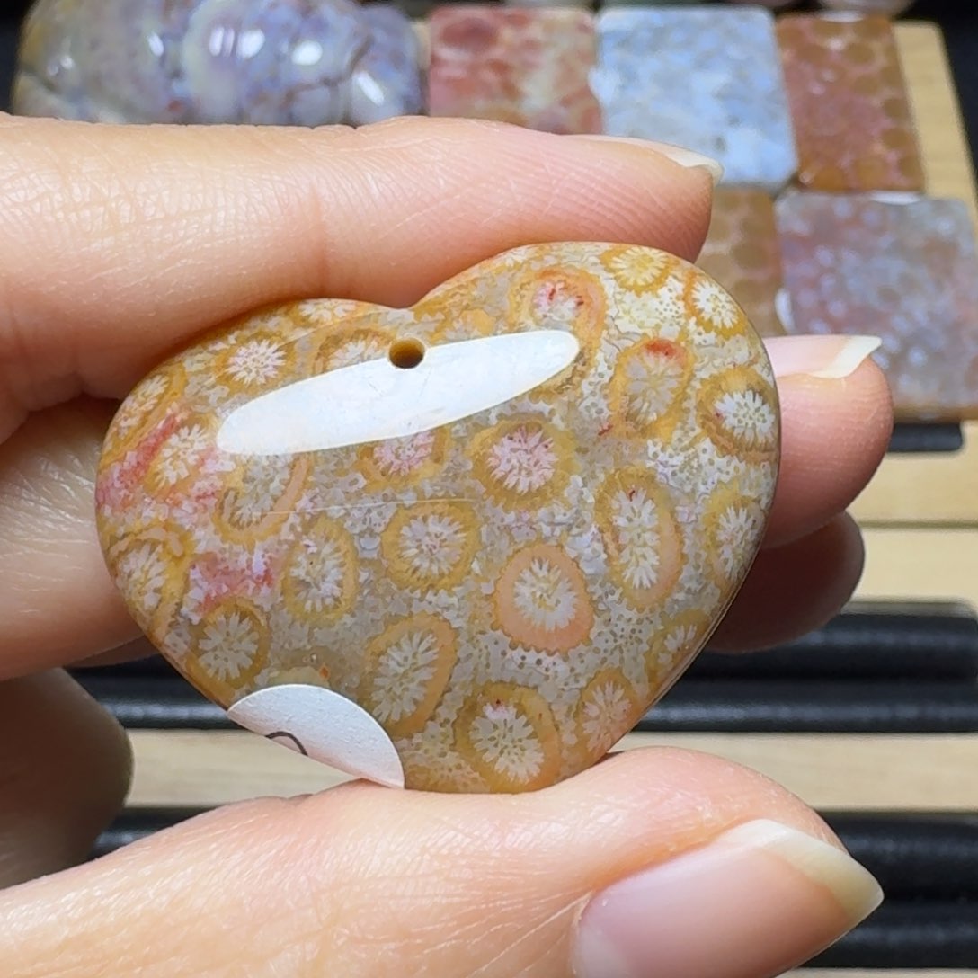 硅化玉彩花未镶嵌