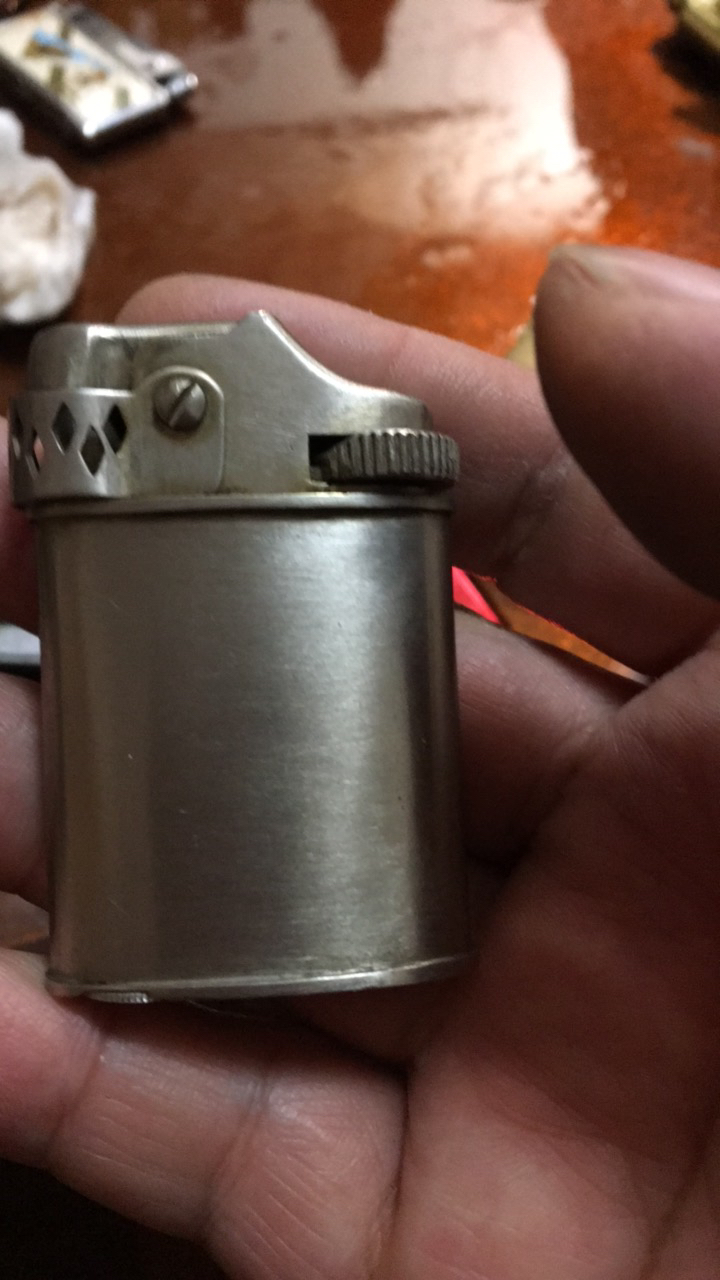 一个如图古董煤油打火机