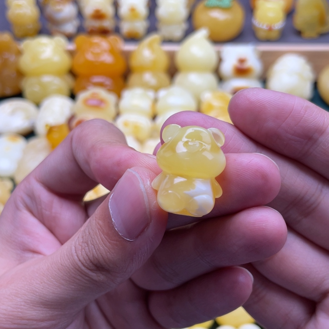 琥珀未镶嵌裸石蜜蜡