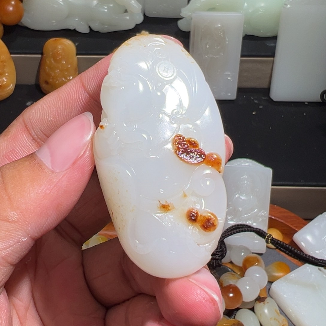 和田玉颈饰未镶嵌a*哥