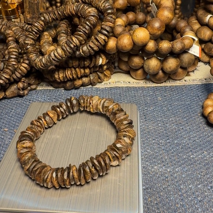 树脂制品雄白奇沉水树丁19.8克