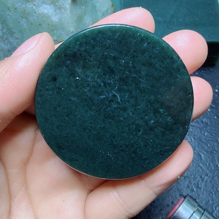 和田玉（糖玉）未镶嵌珠宝奇石