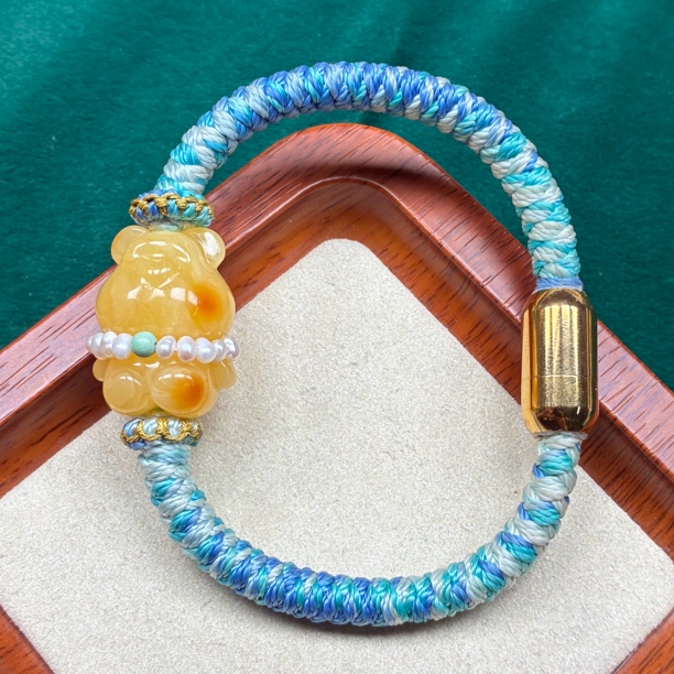 天然琥珀蜜蜡磁吸扣小熊手绳（抖音基地发货，带证书）