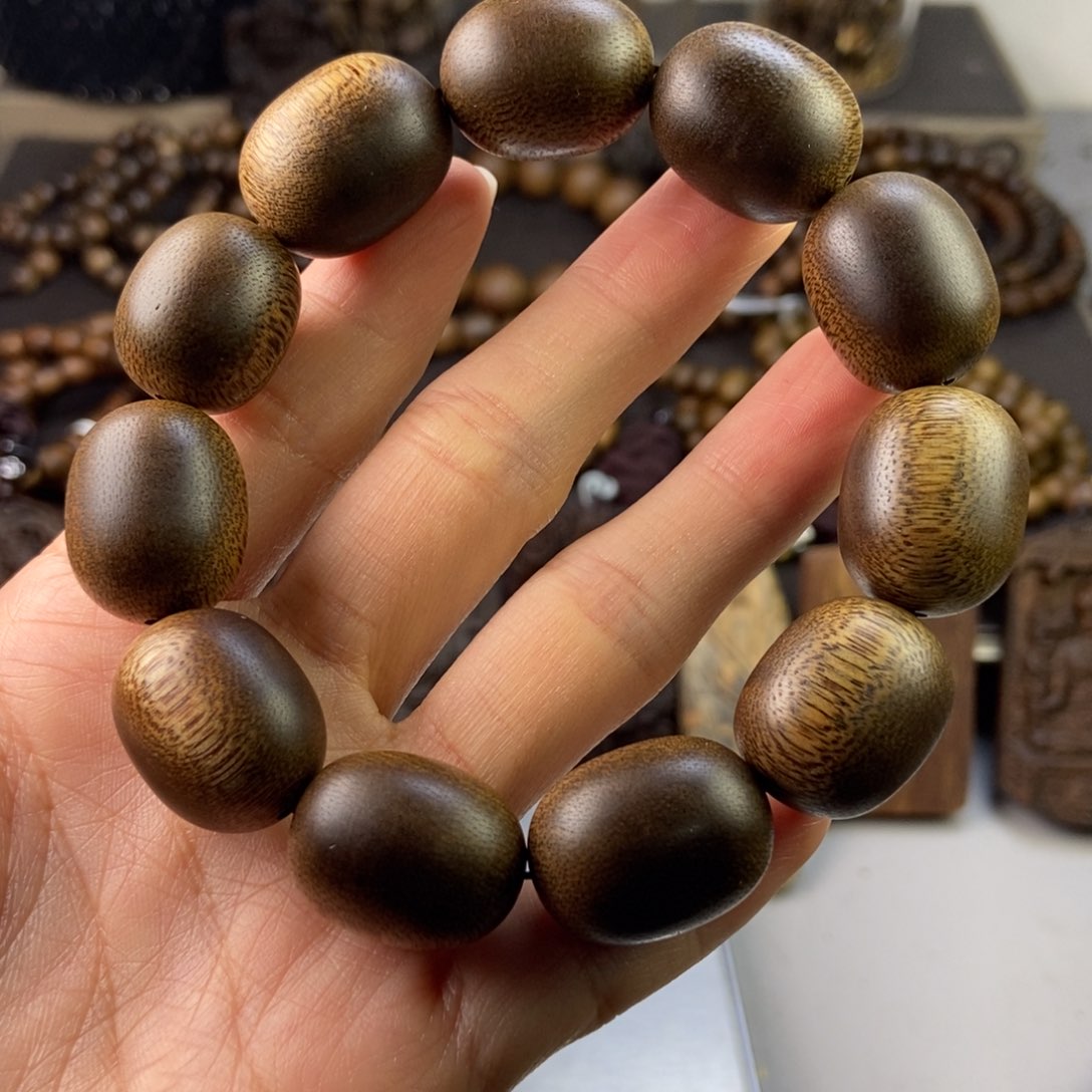 沉香手串遗*！越南芽庄白