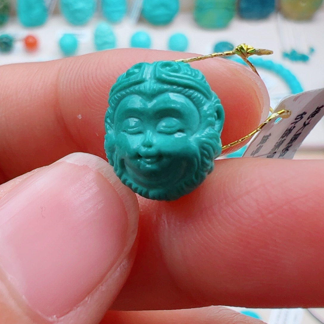 绿松石配饰未镶嵌