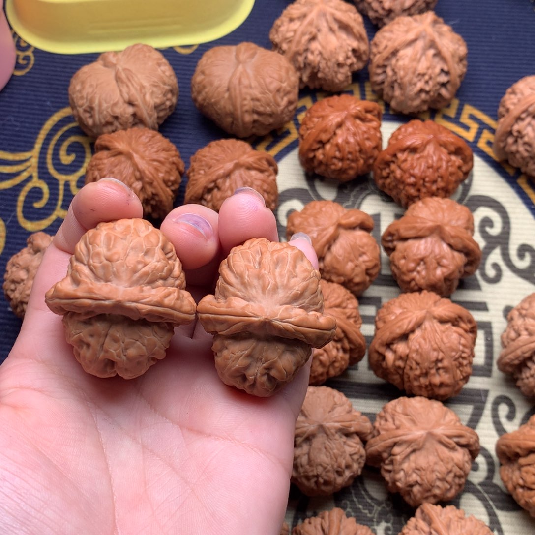 文玩核桃吊坠蚂***斗金字塔