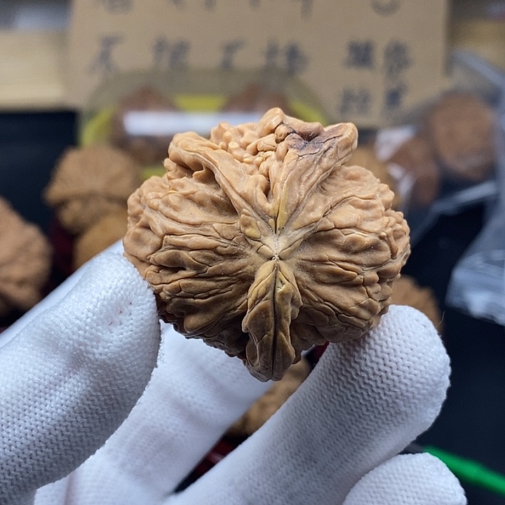 老***斋文玩核桃吊坠黄黑不退不换