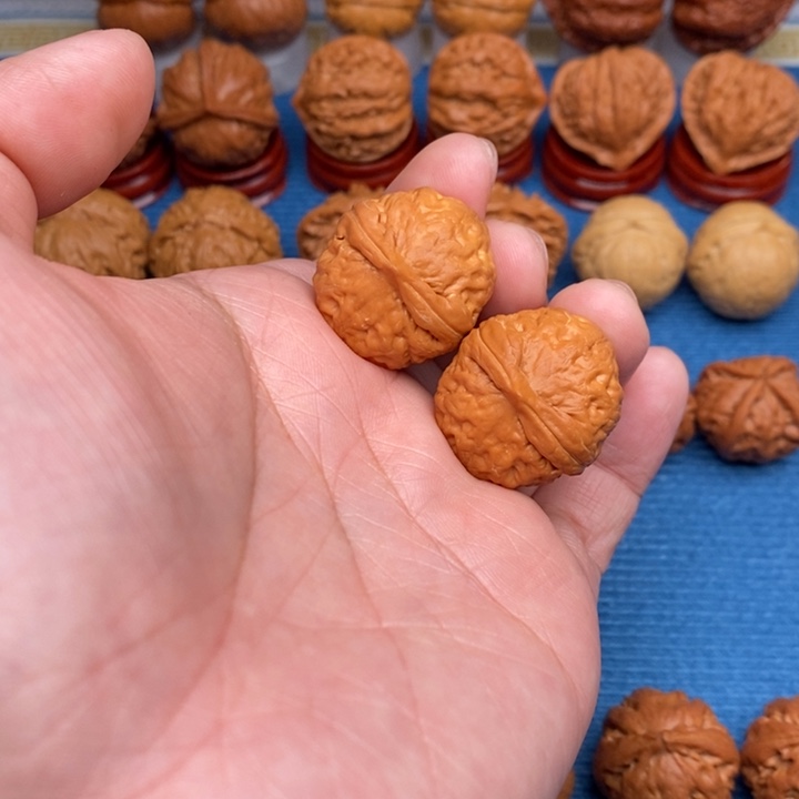 文玩核桃把件麒麟磨盘