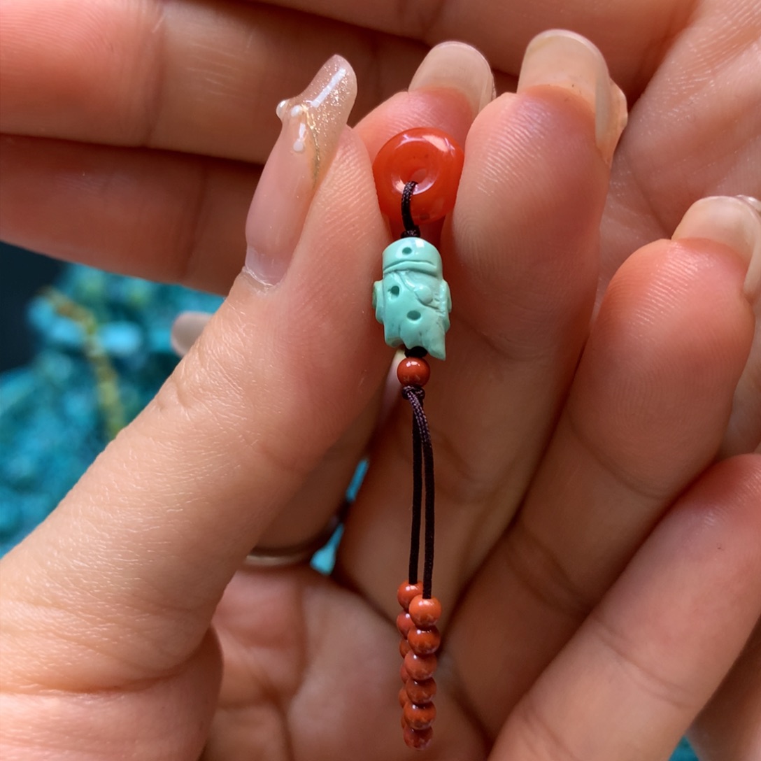 南红玛瑙配饰未镶嵌