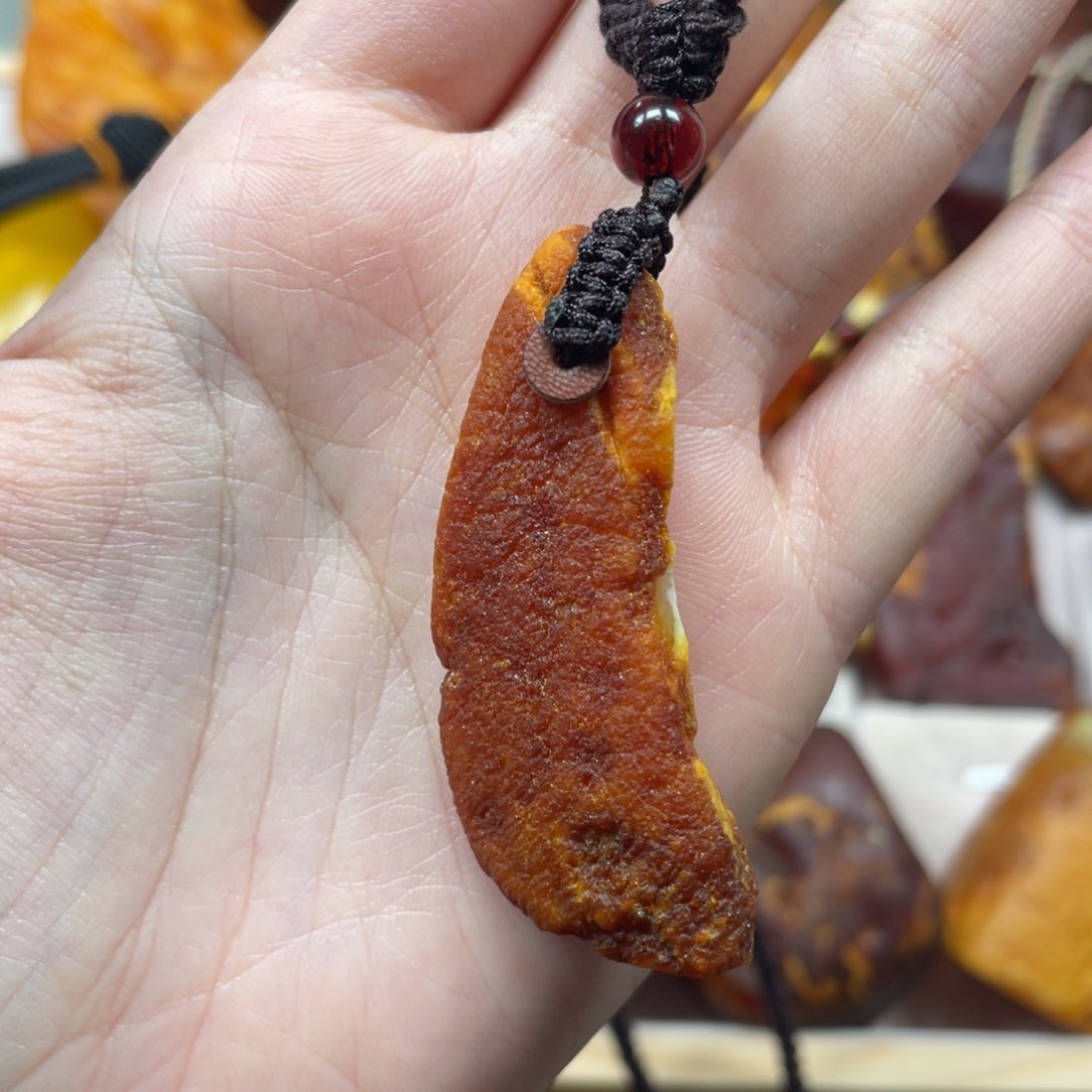 琥珀珠宝奇石未镶嵌