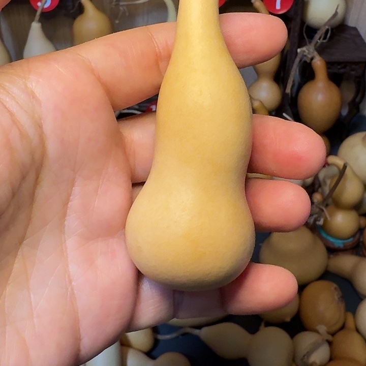 ****白2638998878987776777777