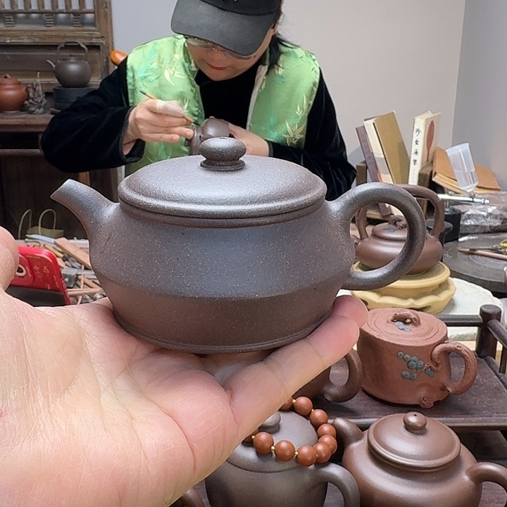 茶壶紫泥精工半手制作曼殊（150 C c）