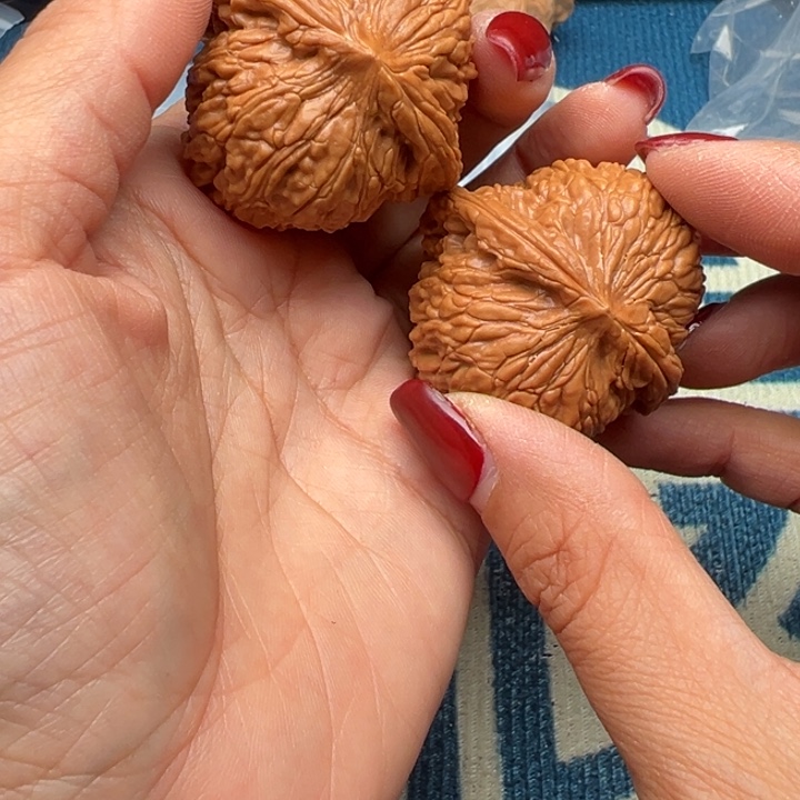 桃核吊坠文玩泥鳅背42