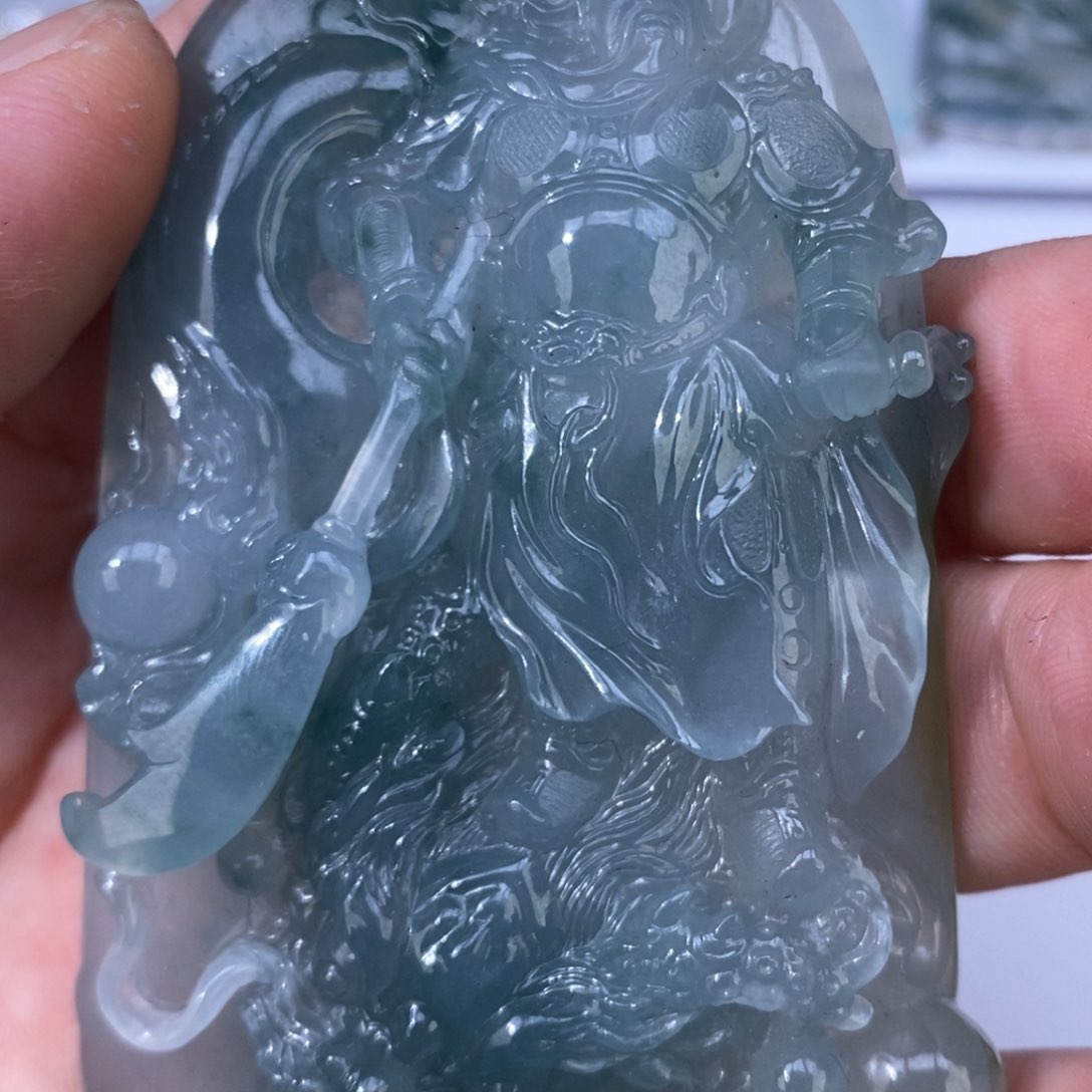 翡翠吊坠(不含链)未镶嵌小**事