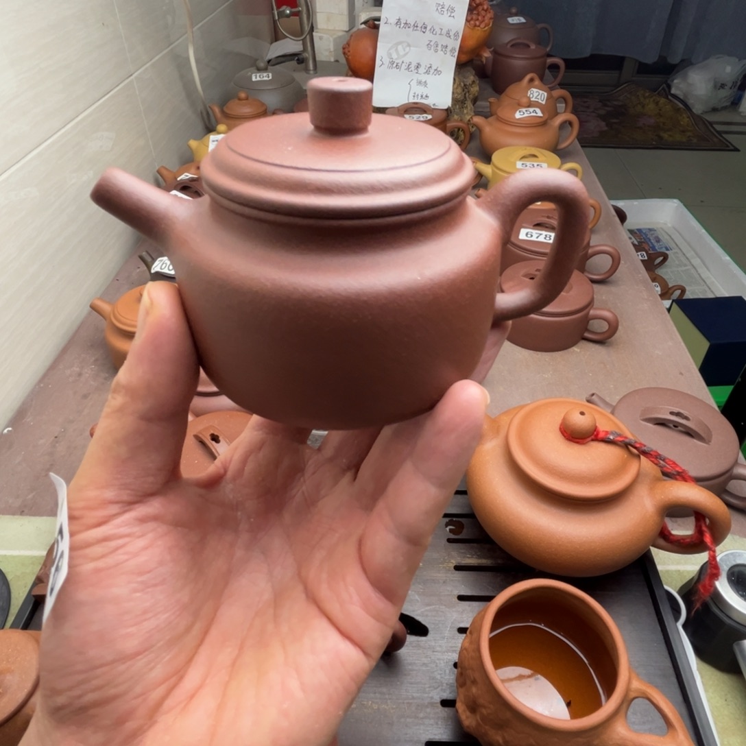 庸***人茶壶紫砂紫泥180cc左右瑕疵不挑