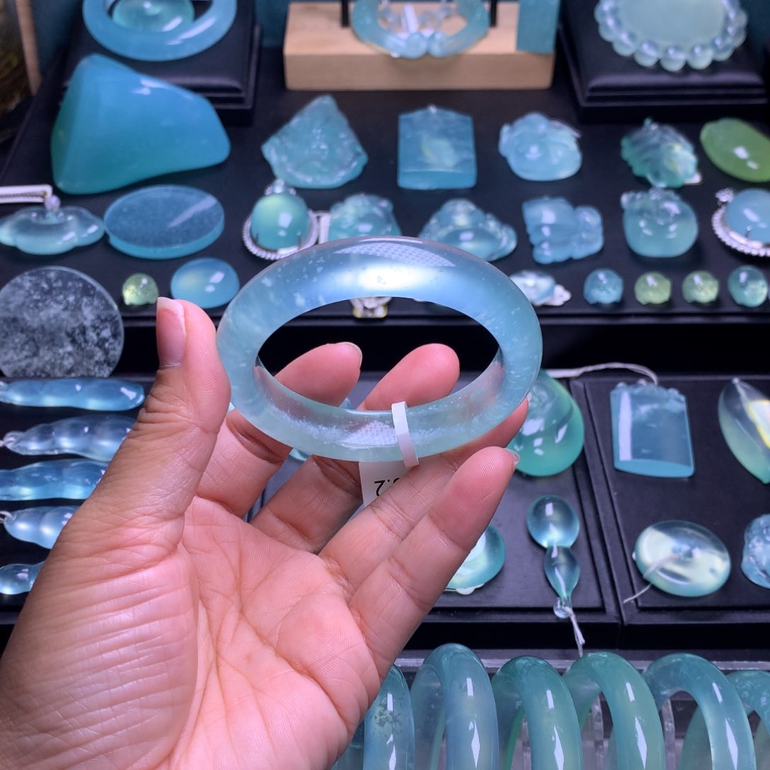 蛇纹石玉手镯52未镶嵌