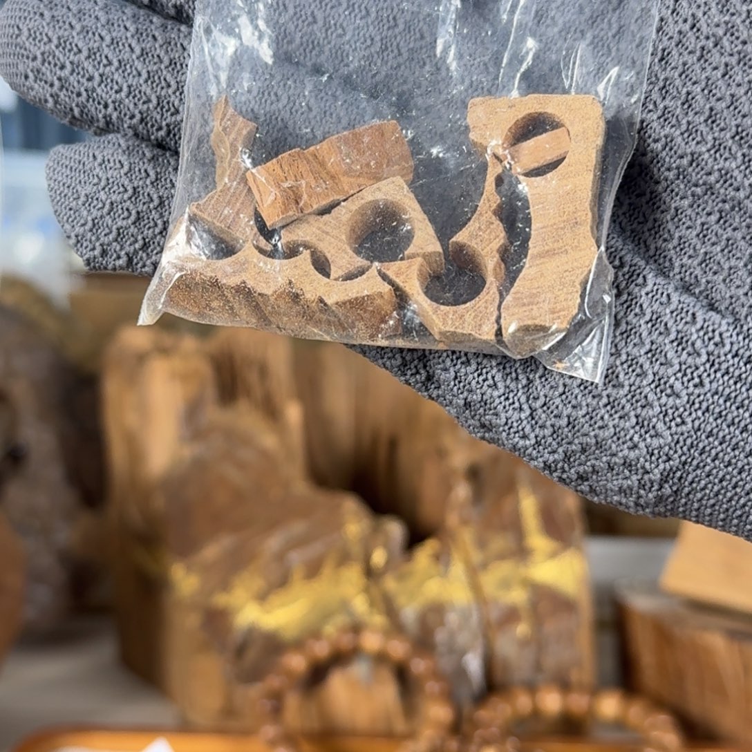 秀***全手串/手链檀香木王系列十一号料香粉30g+碎料40g