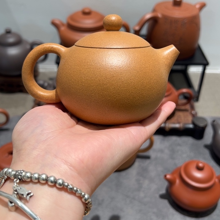 紫砂茶壶探*宜兴黄龙山紫砂壶