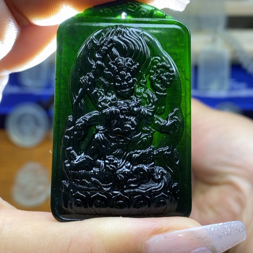 【闪购商品】蛇纹石玉未镶嵌颈饰