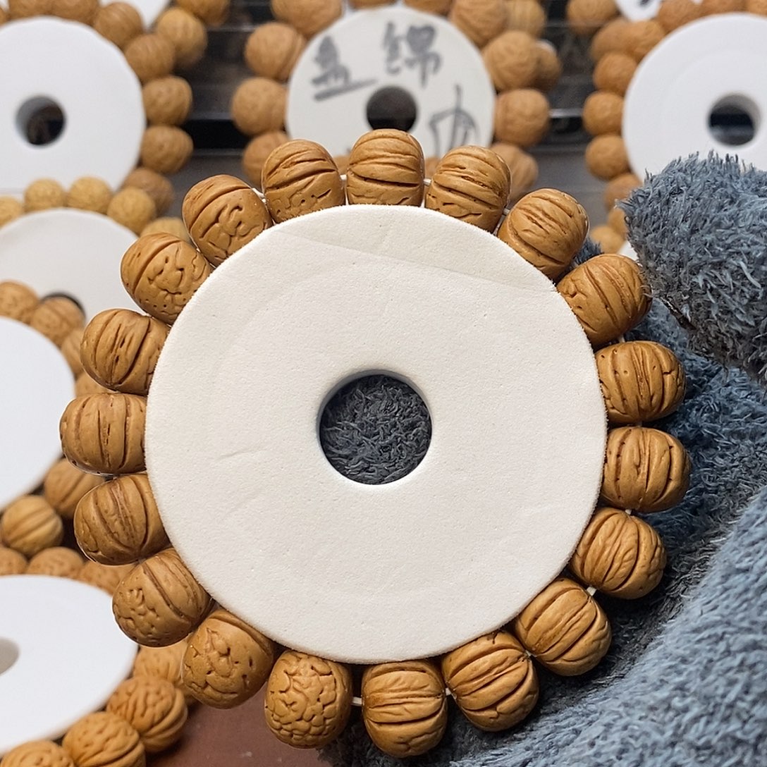 续***情桃核吊坠藏切金丹15..