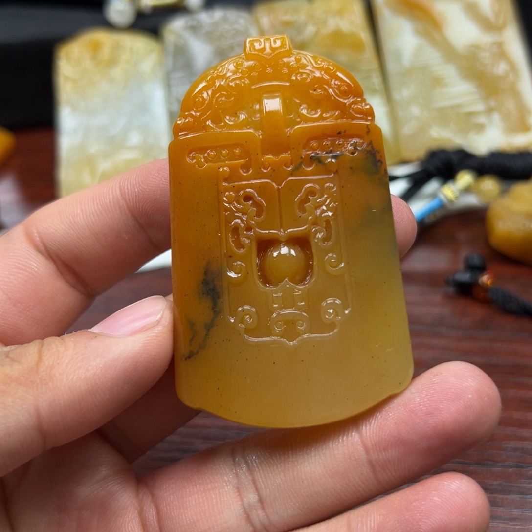 石英质玉（黄龙玉）未镶嵌hly