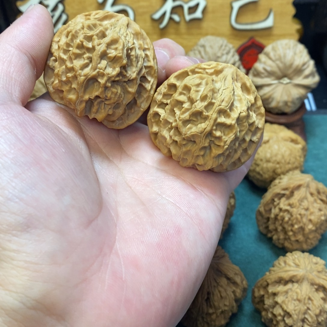 文玩核桃把件苹果园42