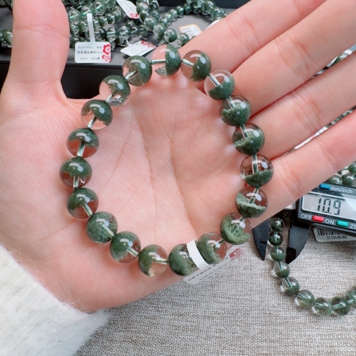 水晶手链未镶嵌快**生天然