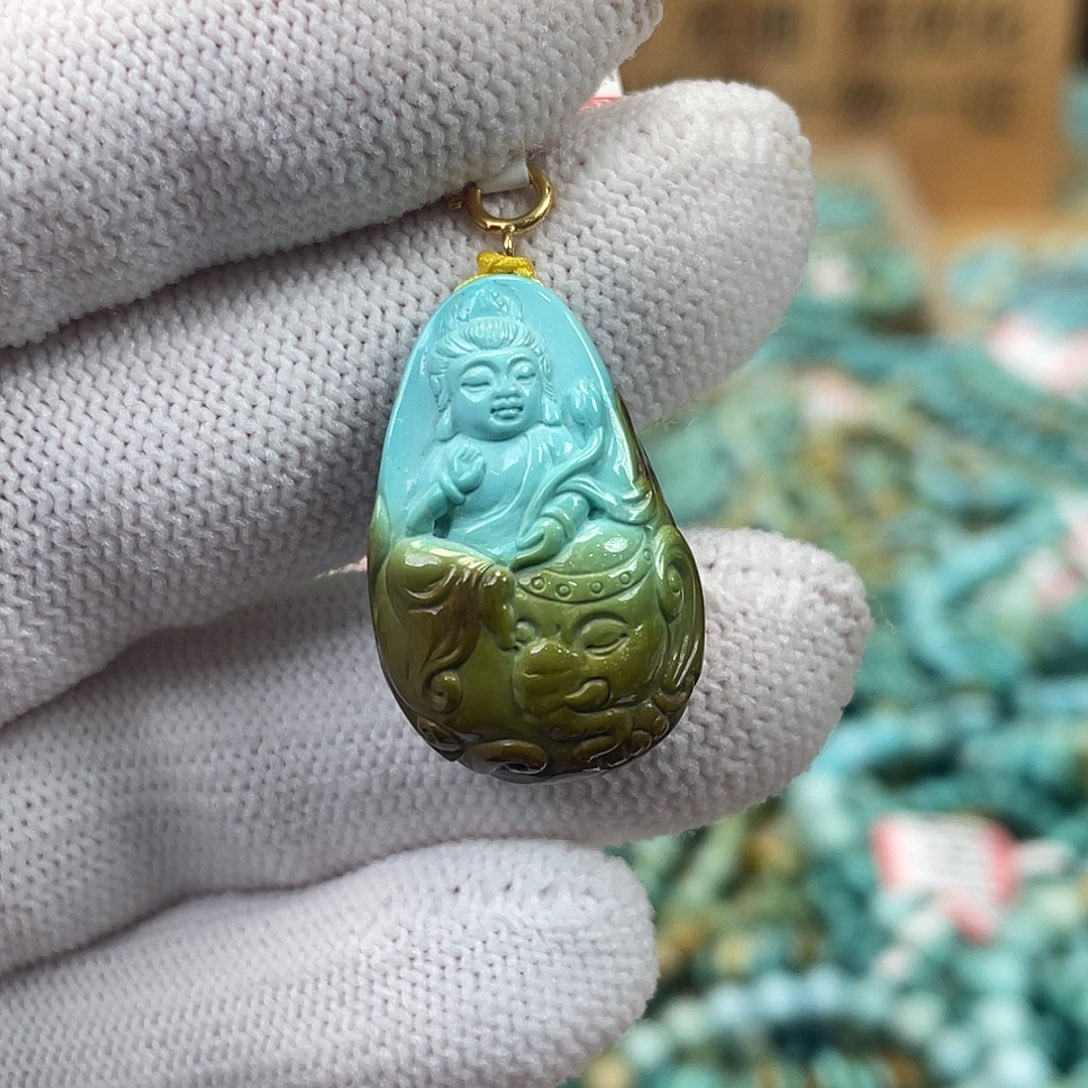 绿松石未镶嵌挂件