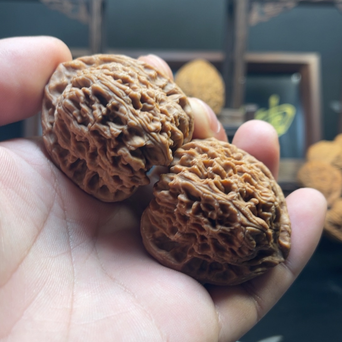 柠***爸大叶紫檀（黑酸枝木类）