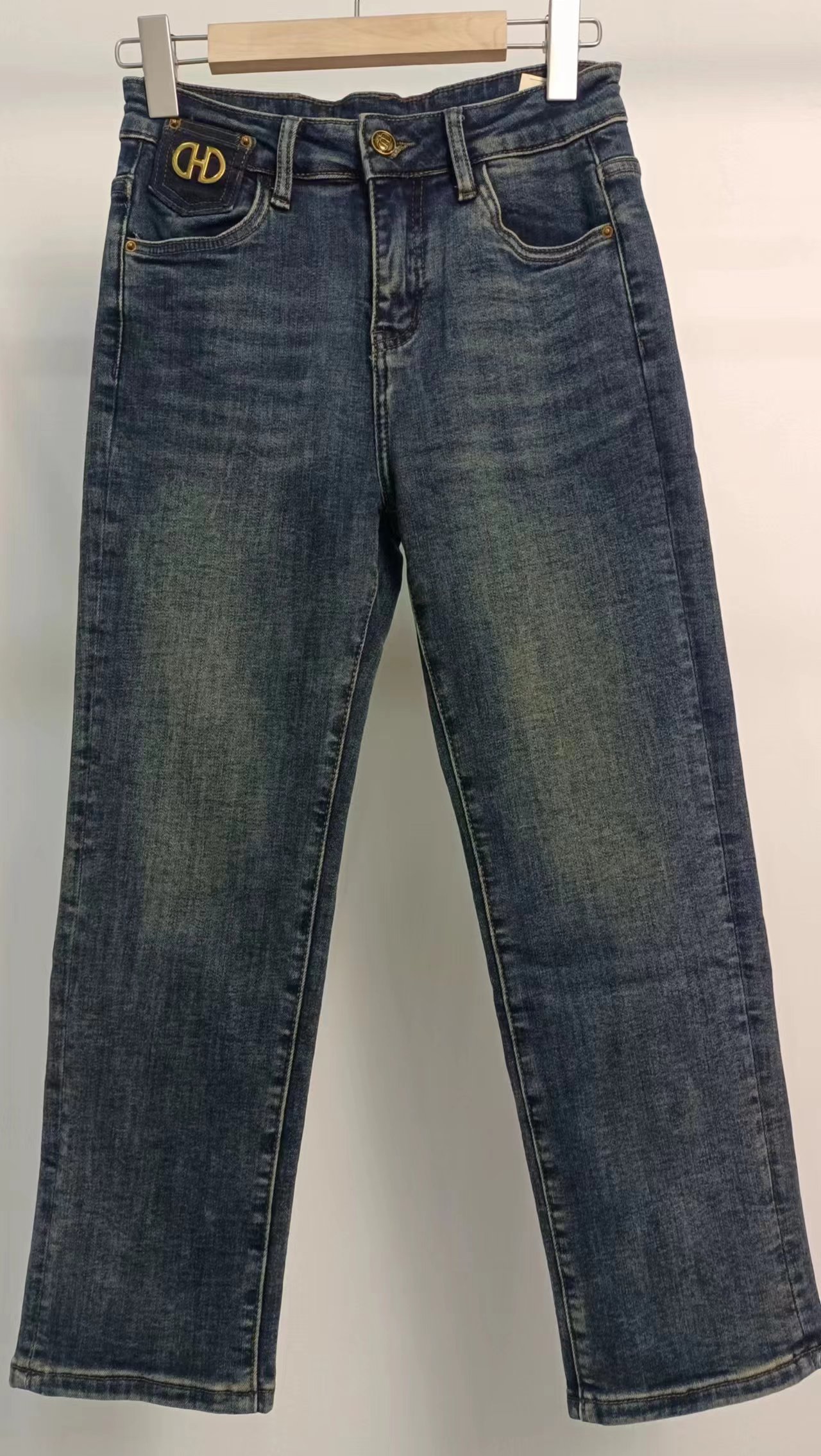 直筒牛仔裤女春秋2025新款爆款冬季高腰窄版直筒裤子