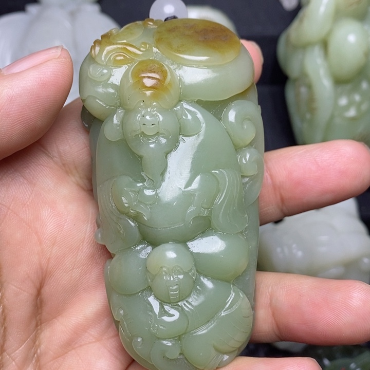 和田玉颈饰未镶嵌