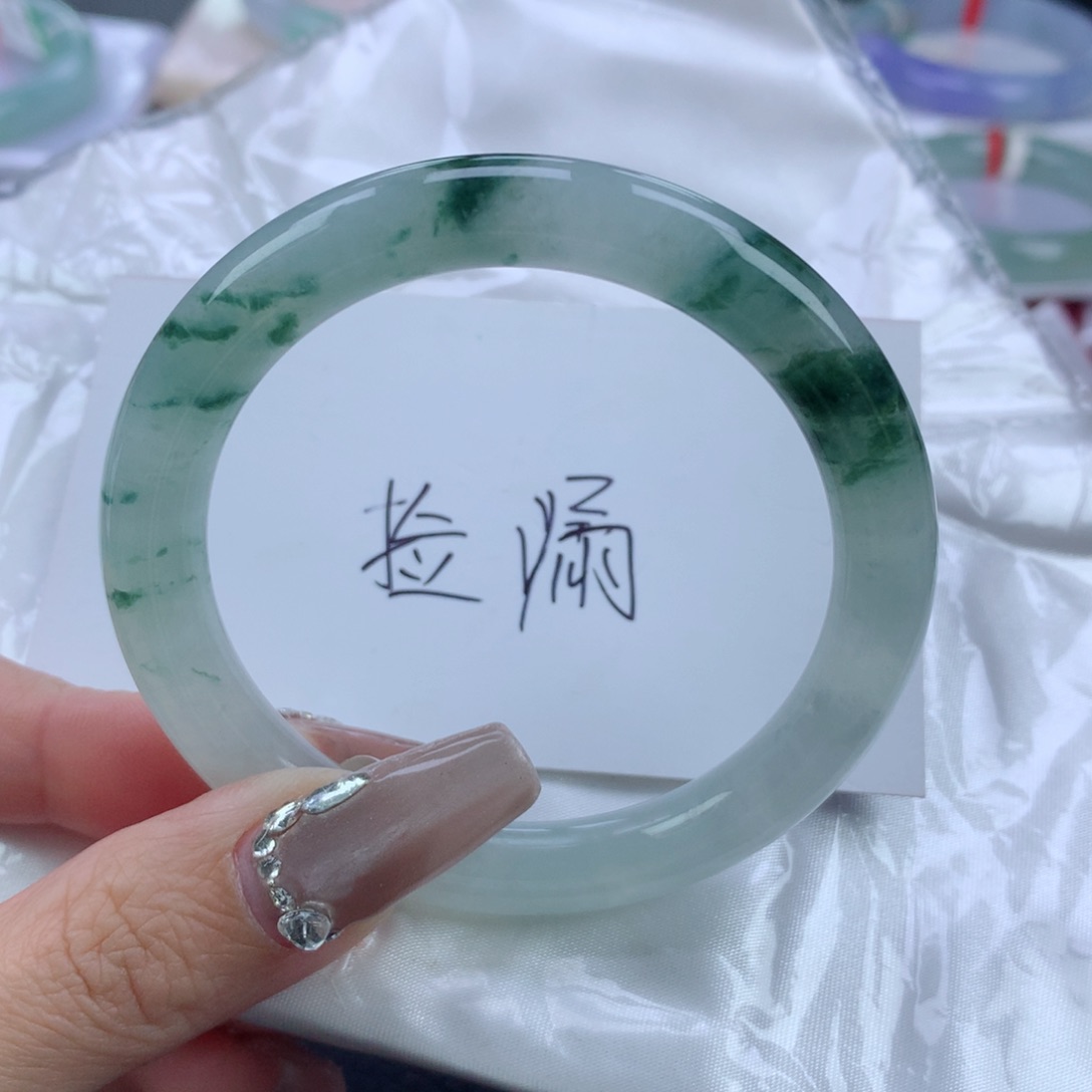 翡翠手镯未镶嵌53.4圆条