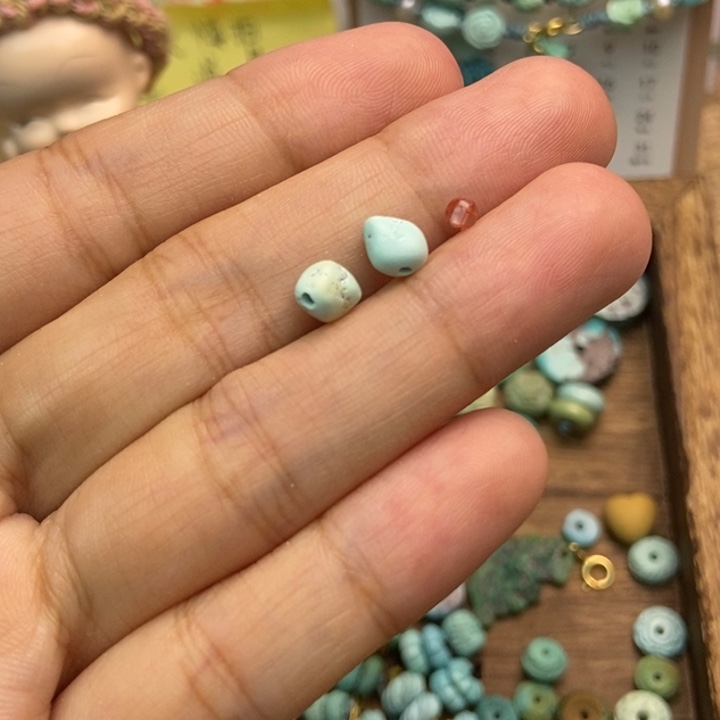 南红玛瑙未镶嵌珠宝奇石