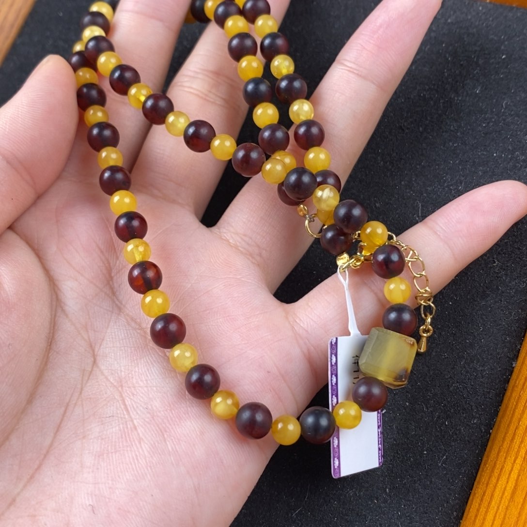 未镶嵌琥珀珠宝奇石