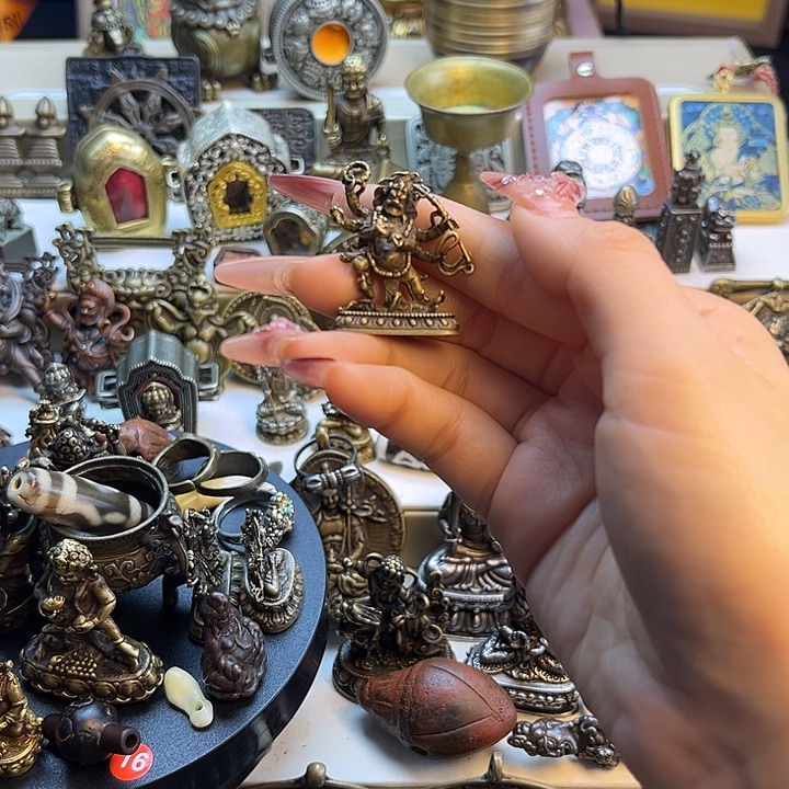 泥塑7 号闪价漏价一件