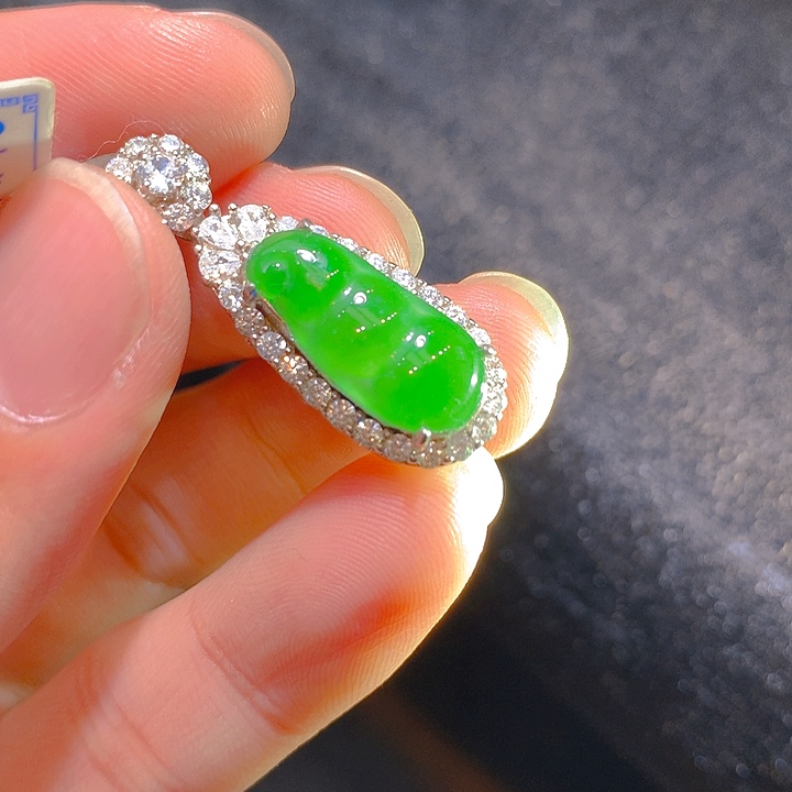 【闪购商品】翡翠颈饰银S925镶嵌翡翠