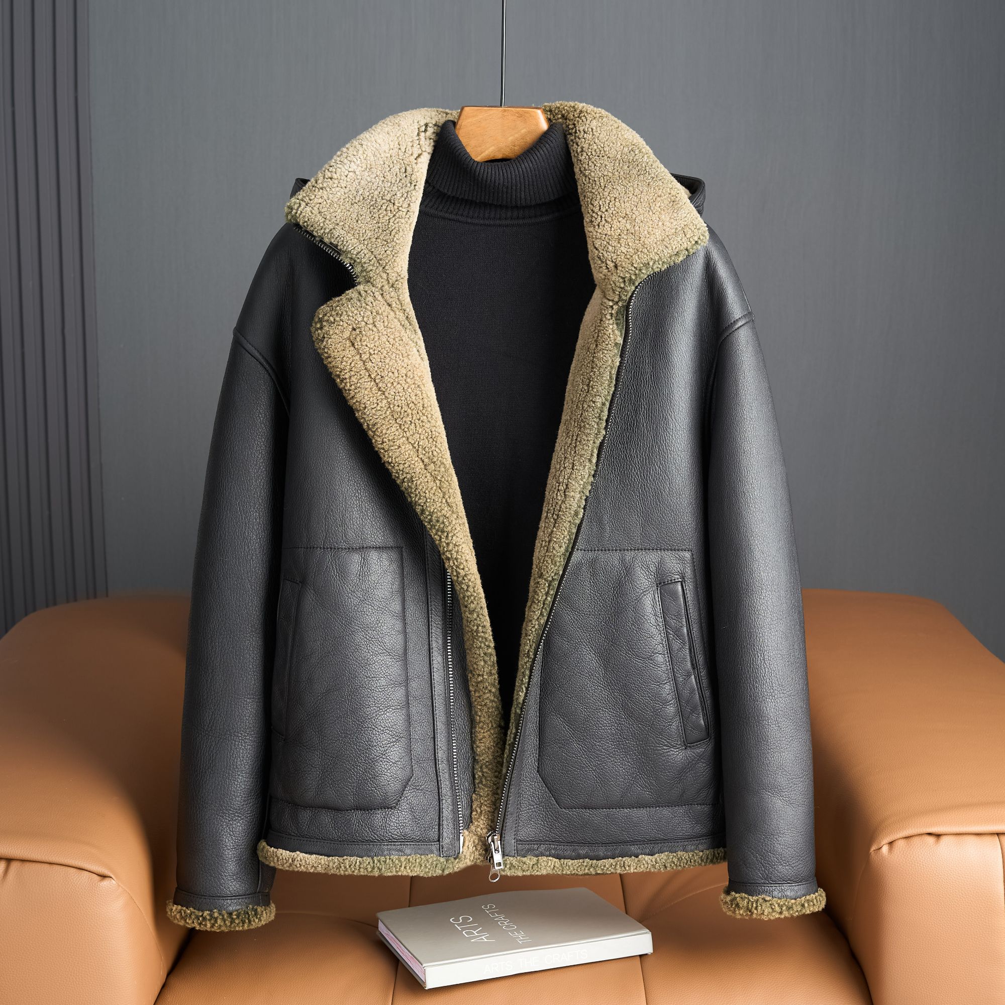 美式复古休闲飞行服重工翻领连帽进口羊皮皮毛一体加厚夹克外套