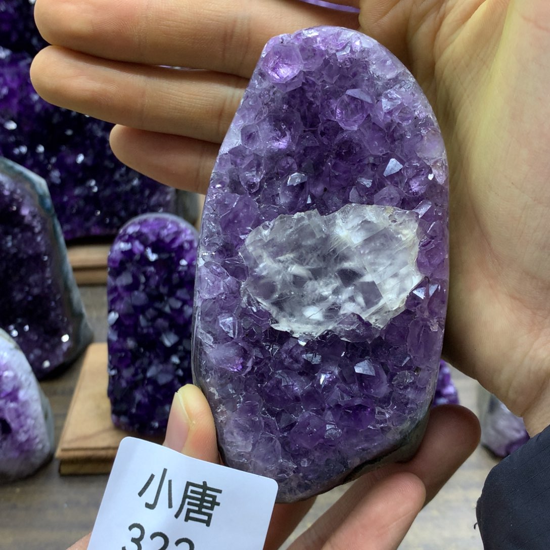 紫晶大型摆件（非配饰）未镶嵌