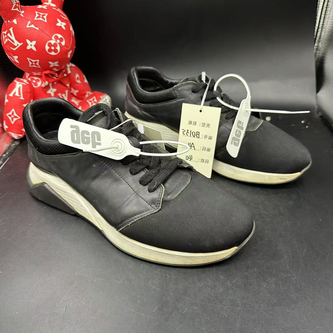 95新 Prada/普拉达 【AO福利】40欧码 男士舒适黑色休闲鞋bd135