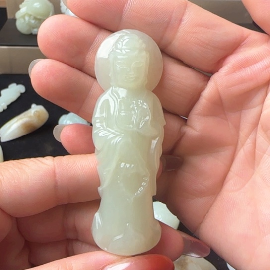 和田玉（糖玉）未镶嵌颈饰