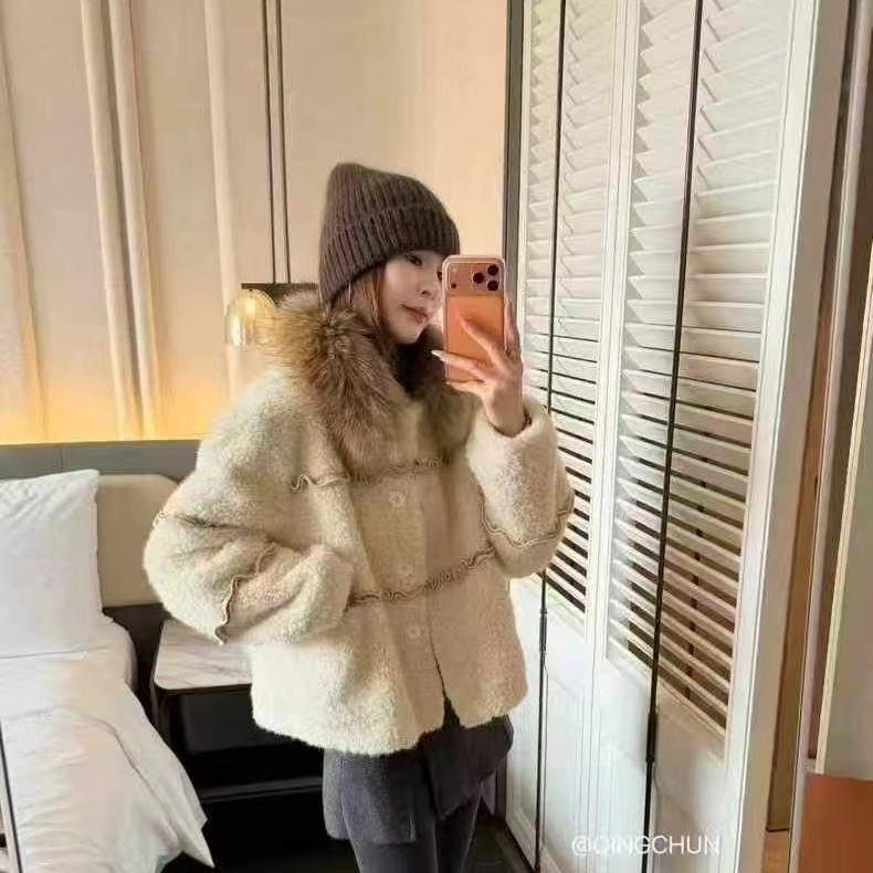 轻奢风花边冬季新款加棉加厚大毛领可拆卸短款外套女韩版宽松显瘦