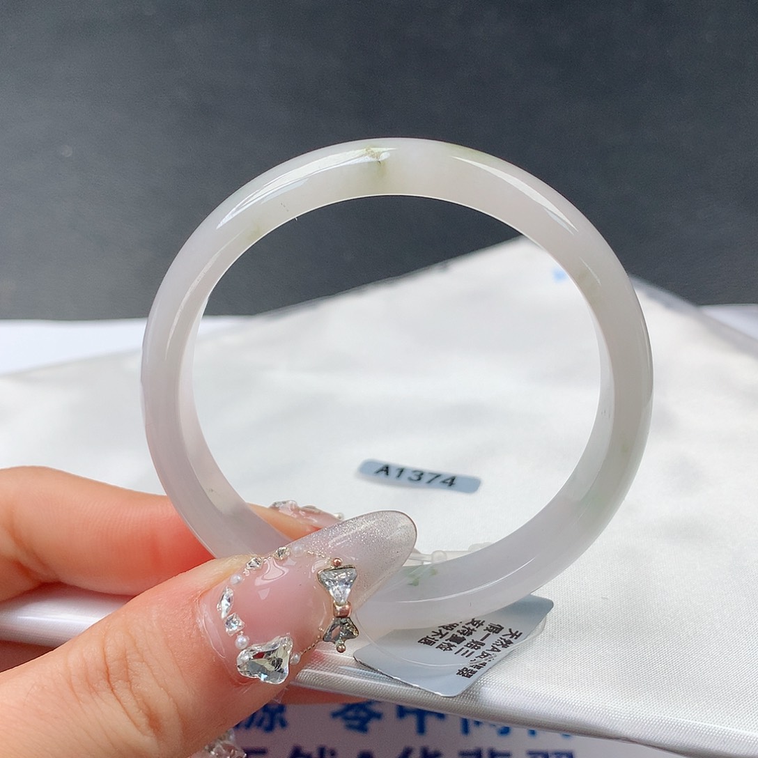 翡翠手镯未镶嵌47正50.7