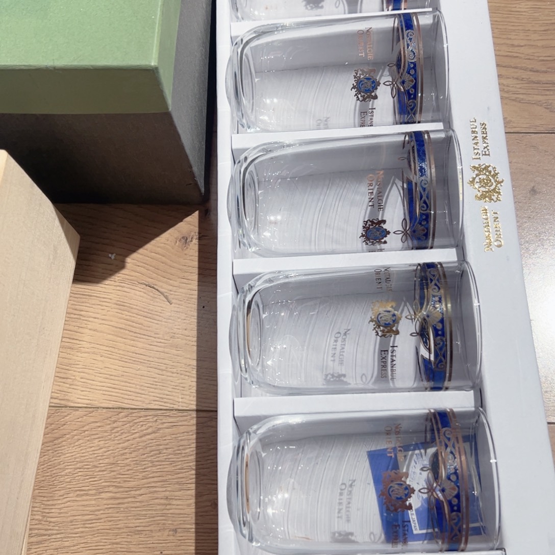 捷***」瓷片哈哈哈我也是很想要这个