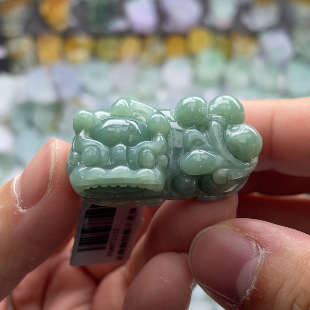 翡翠颈饰未镶嵌貔貅