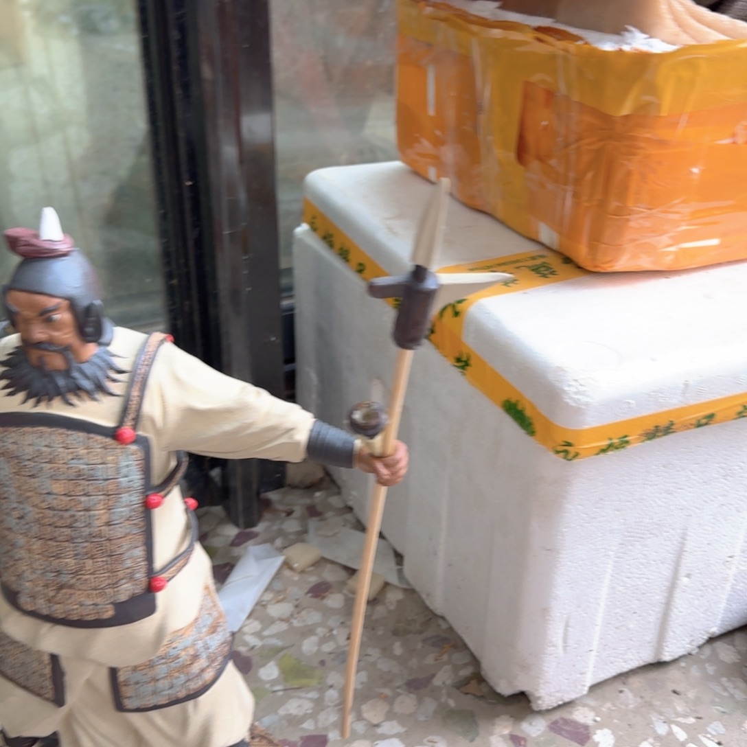 岭***峰他自己就坐不知道我隊有的