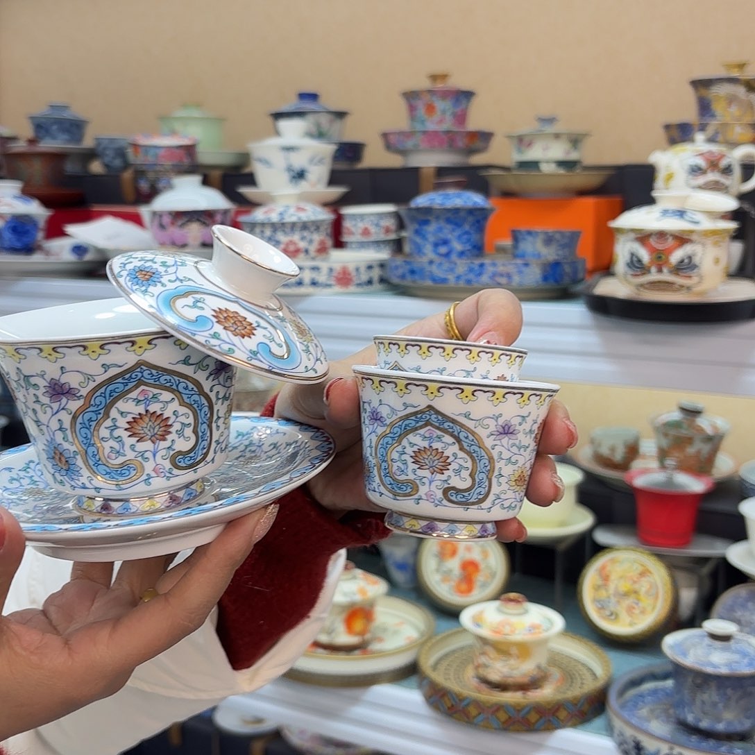 盖碗里的水煮开后