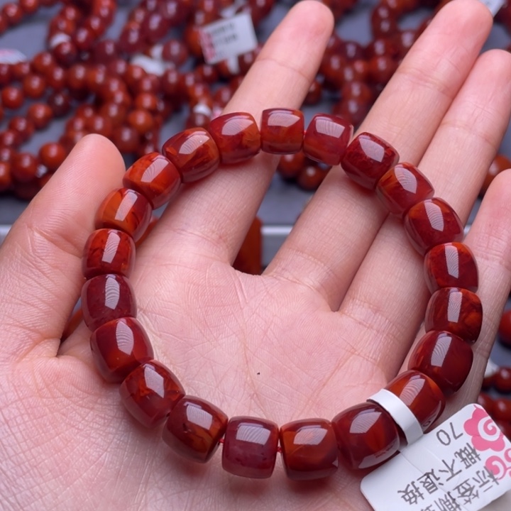 红***南红玛瑙未镶嵌其他10mm高品瓦西牛血红火焰直切手串