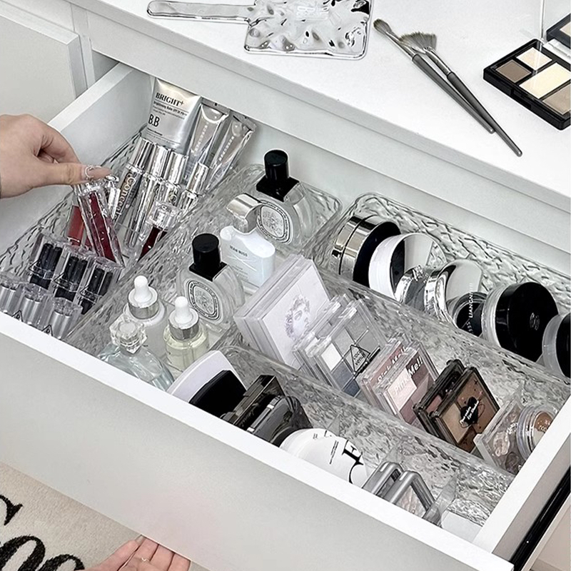 小 盒子（撤柜-微瑕疵介意勿拍）