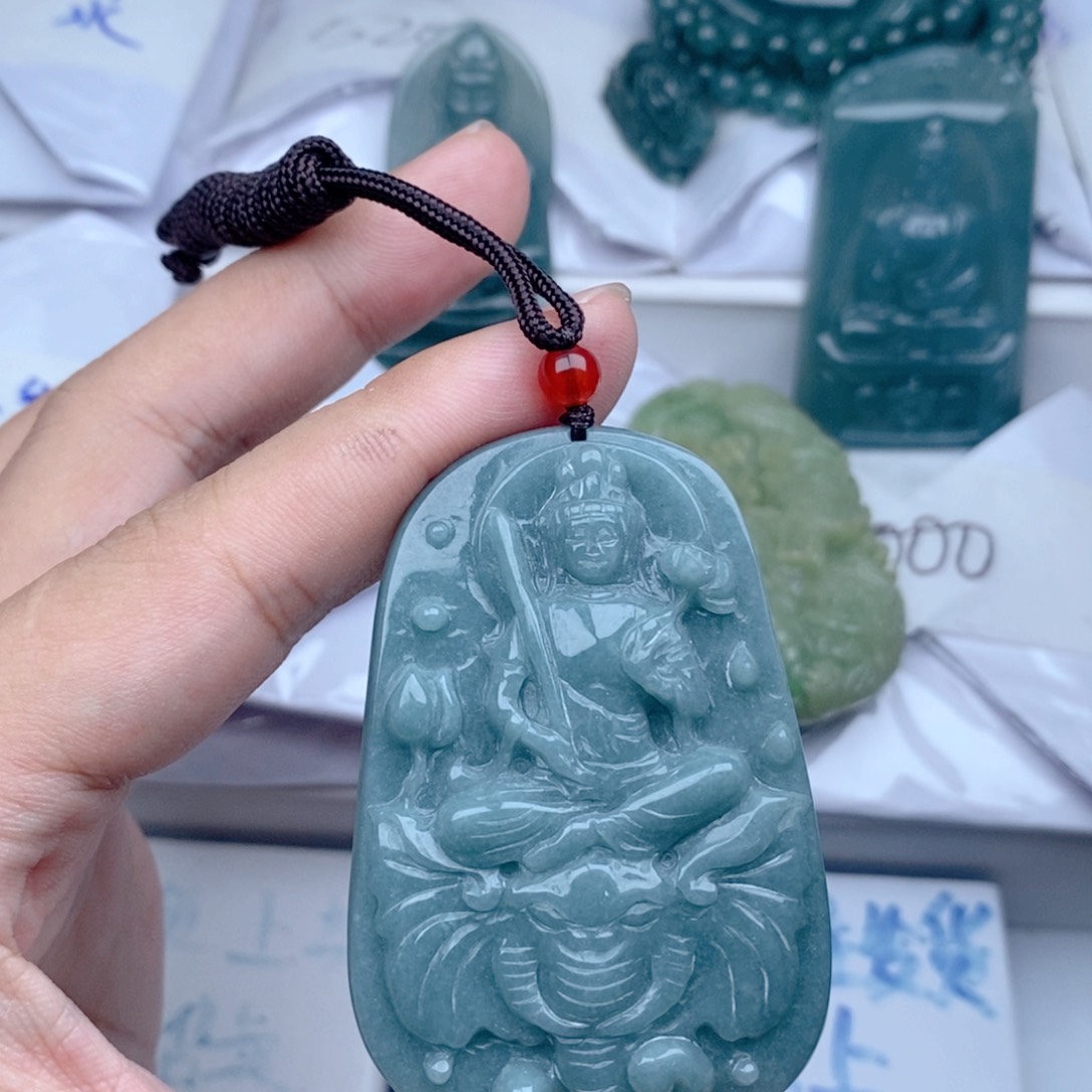 【闪购商品】颈饰未镶嵌翡翠